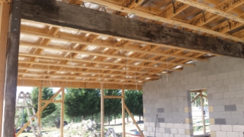 Electrical wiring and roof battens in the main area